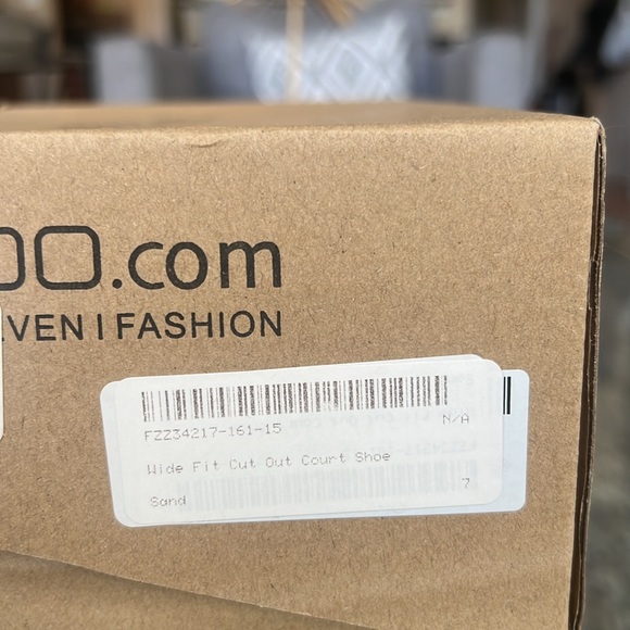 NIB BooHoo Snakeskin Nude Wide Fit Cut Out Pump, 7 - Picture 13 of 13